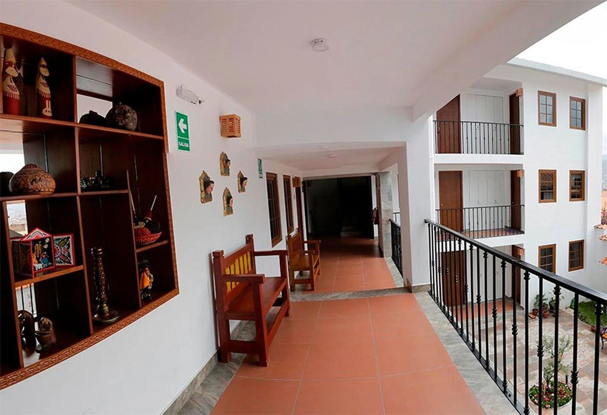 Muyundi Travel 2023, tourism company in Perú. Discover the magic of Peru. Immerse yourself in the Amazon jungle, contemplate the majestic Andes and let yourself be carried away by the history of the ancient Incas. Muyundi Travel invites you to explore every corner, so that your trip is unforgettable.