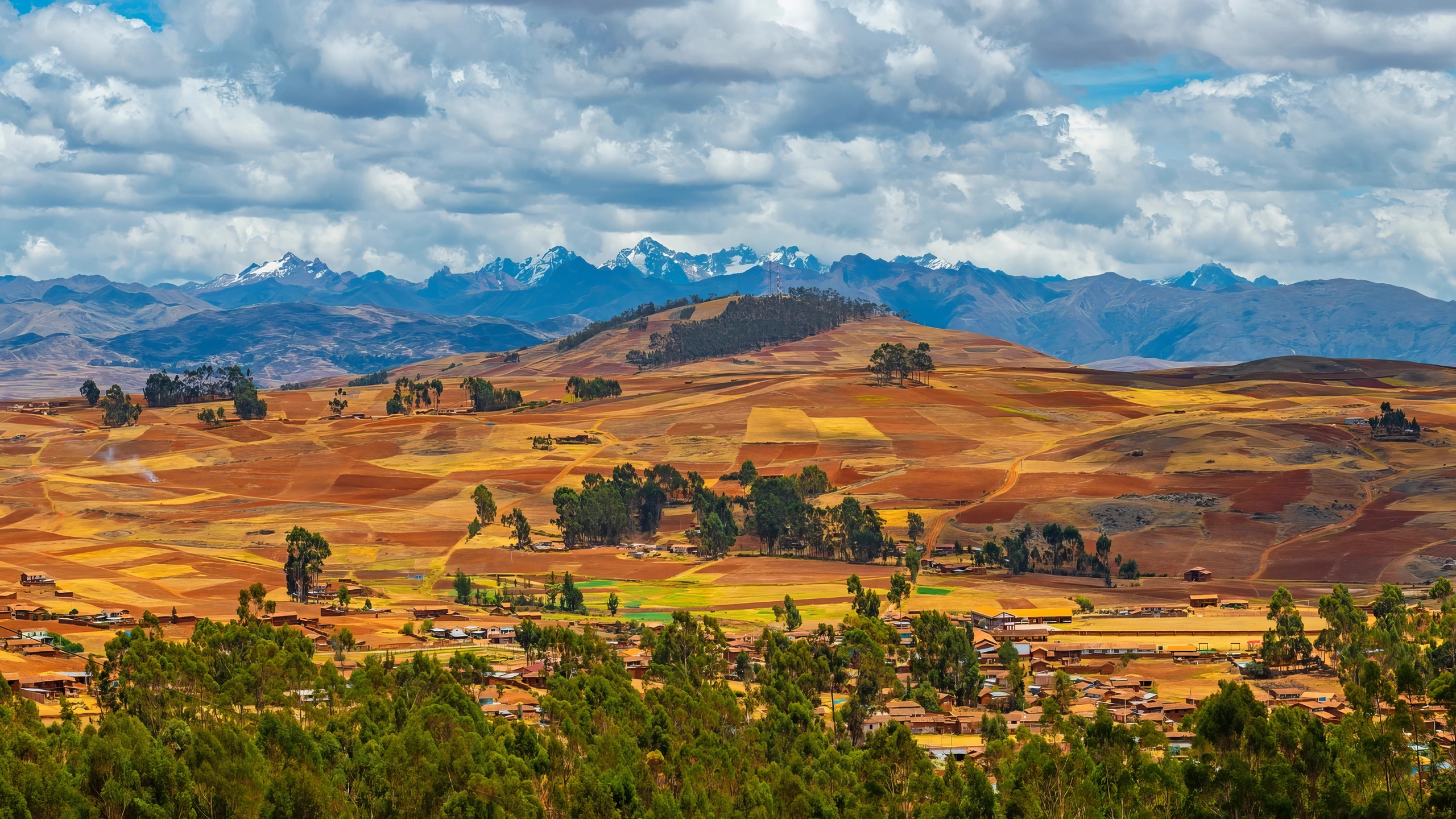 The Sacred Valley of the Incas is an extensive valley located in the Peruvian Andes, which develops along the Vilcanota–Urubamba River.
It is one of the most important destinations in South America. It houses beautiful traditional villages settled since the colonial era such as the community of Maras. There the Incas built ancient citadel like Pisac, Ollantaytambo, the circular terraces of Moray and Chinchero. Today, all these places are very appealing tourist attractions for visitors, before or after a visit to Machu Picchu.
It was highly appreciated by the ancient Inca Empire due to its special geographical and climatic qualities, becoming one of its main production points for the richness of its lands. In fact, it is the place where Peru’s best corn grain is produced.
                                                                                                                                                                                                                                                                                                                                                                                                                                                                  The Sacred Valley has wonderful landscapes, inhabited by Andean communities that preserve ancestral customs and traditions, an example of Cusco’s living culture. 