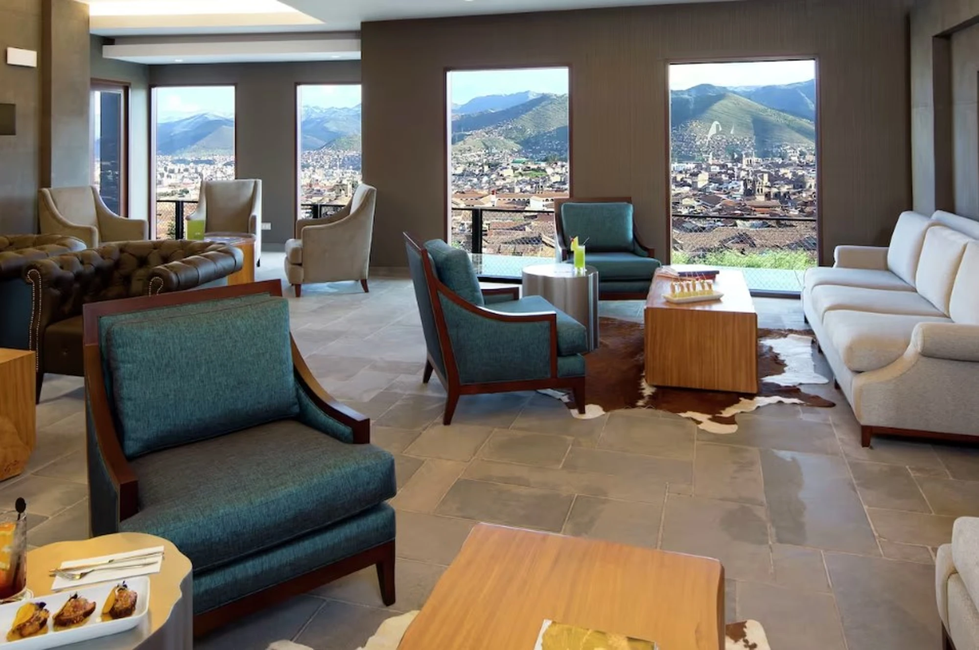 Muyundi Travel 2023, tourism company in Perú. Discover the magic of Peru. Immerse yourself in the Amazon jungle, contemplate the majestic Andes and let yourself be carried away by the history of the ancient Incas. Muyundi Travel invites you to explore every corner, so that your trip is unforgettable.