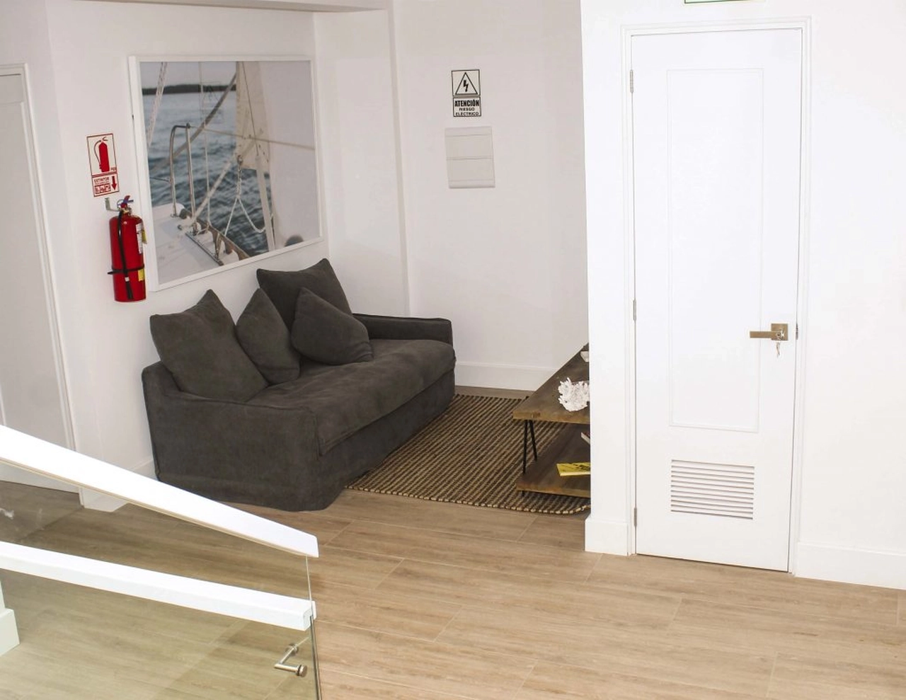 Paracas house - The hotel gives its comfortable rooms, with an exceptional terrace that has an excellent view of the sea, where you can enjoy varied breakfasts and a relaxing stay; In addition, we have two rooms: one reading and one of games.