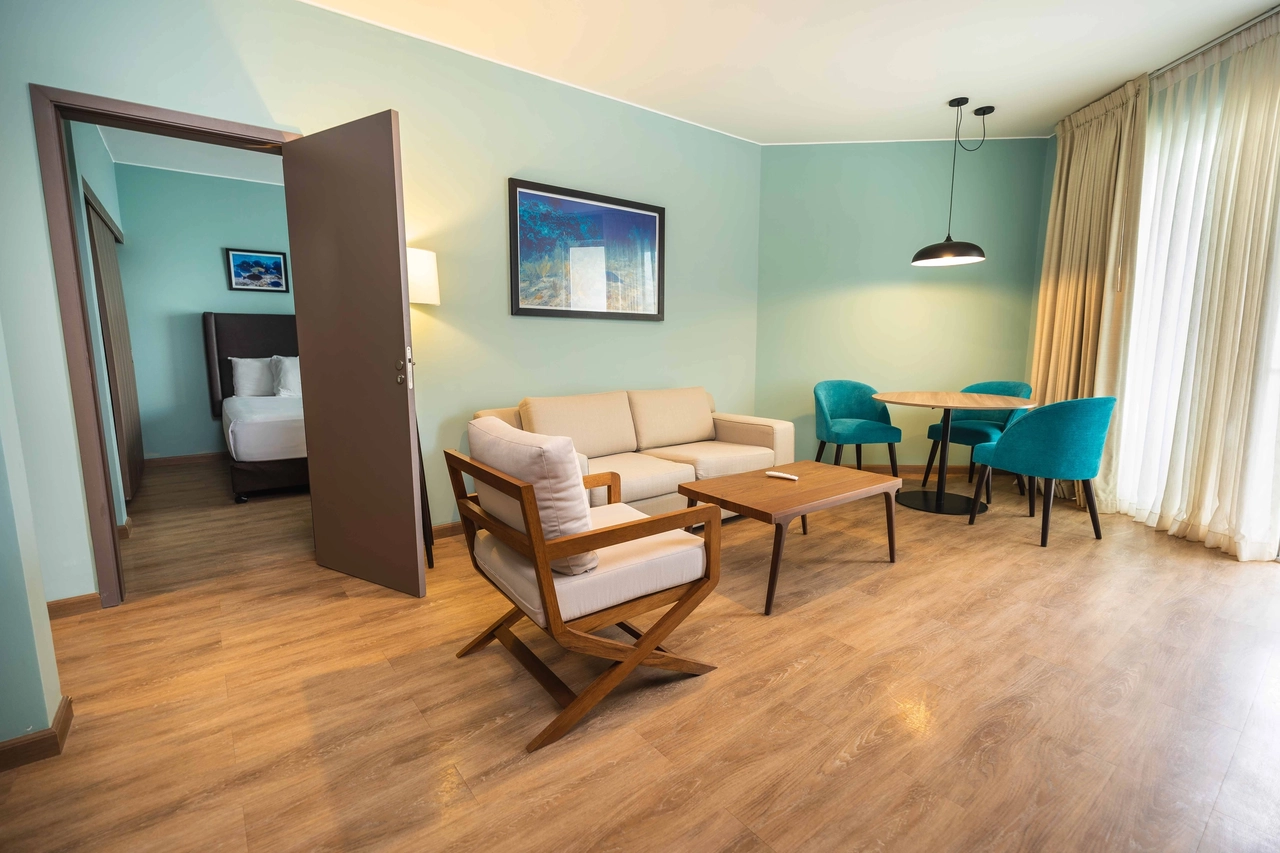 Andina Casa Select - Perfectly located near the Bahia de Paracas, it is the ideal place for couples and families that seek to escape the routine and immerse themselves in a quiet environment with all the necessary services.