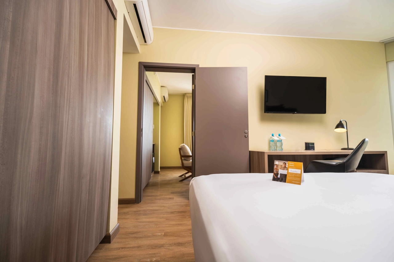 Andina Casa Select - Perfectly located near the Bahia de Paracas, it is the ideal place for couples and families that seek to escape the routine and immerse themselves in a quiet environment with all the necessary services.