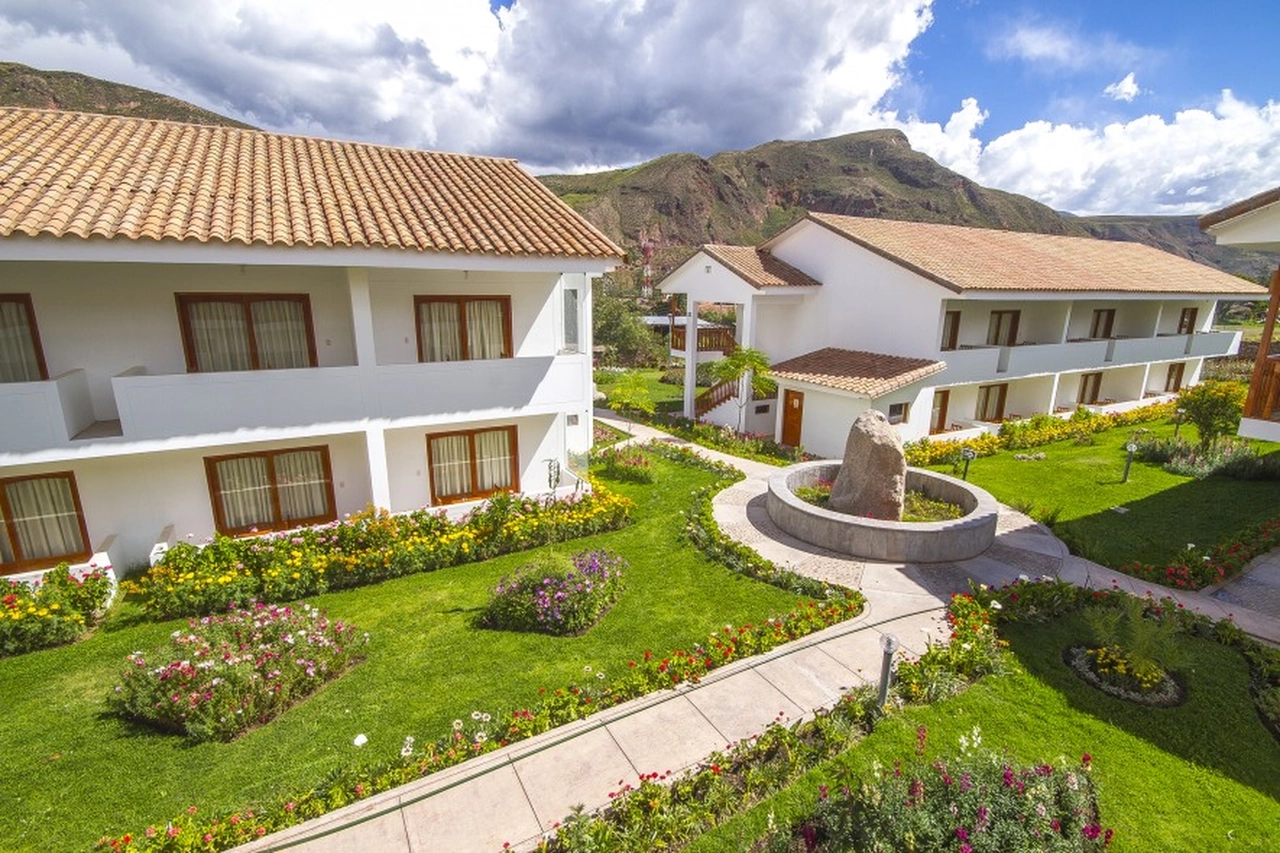 Agustos Urubamba Hotel - The Agustos Urubamba hotel is located only 50 minutes from the city of Cusco and is the best option for a relaxing vacation, it has a good climate, natural environment, in addition to being one of the favorite destinations in Peru, since it is the point of Perfect game to explore the city of Machu Picchu.