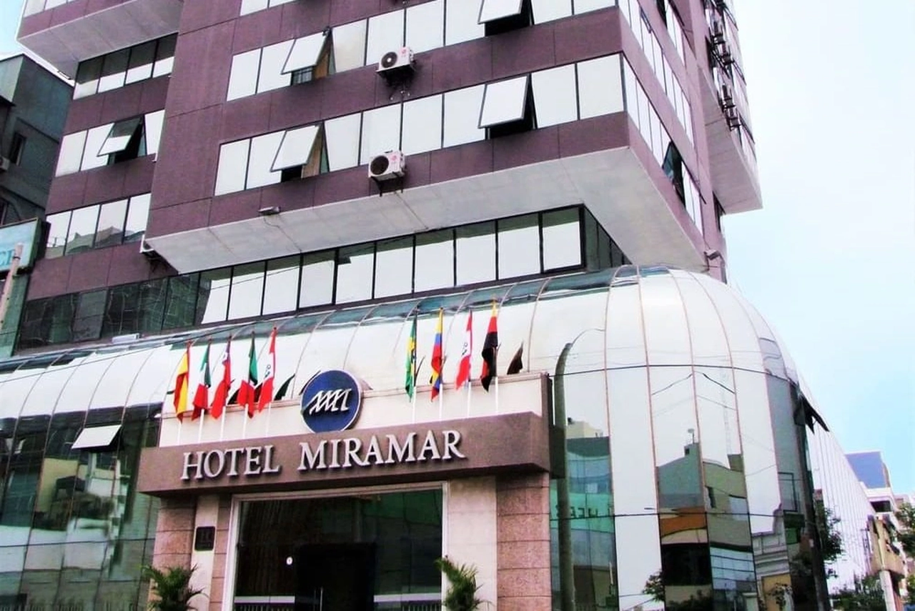 They have first level personnel willing to help you in what you need. Enjoy the comfort and tranquility of its facilities and feel at home (they have First Class Staff Ready to Help You With Whatever You Need. Enjoy The Comfort and Quarning of its facilities and feel at home)