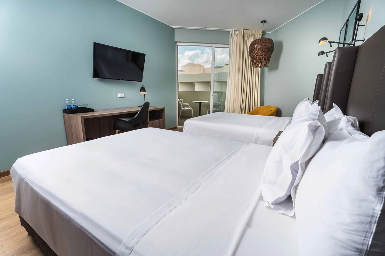 Andina Casa Select - Perfectly located near the Bahia de Paracas, it is the ideal place for couples and families that seek to escape the routine and immerse themselves in a quiet environment with all the necessary services.
