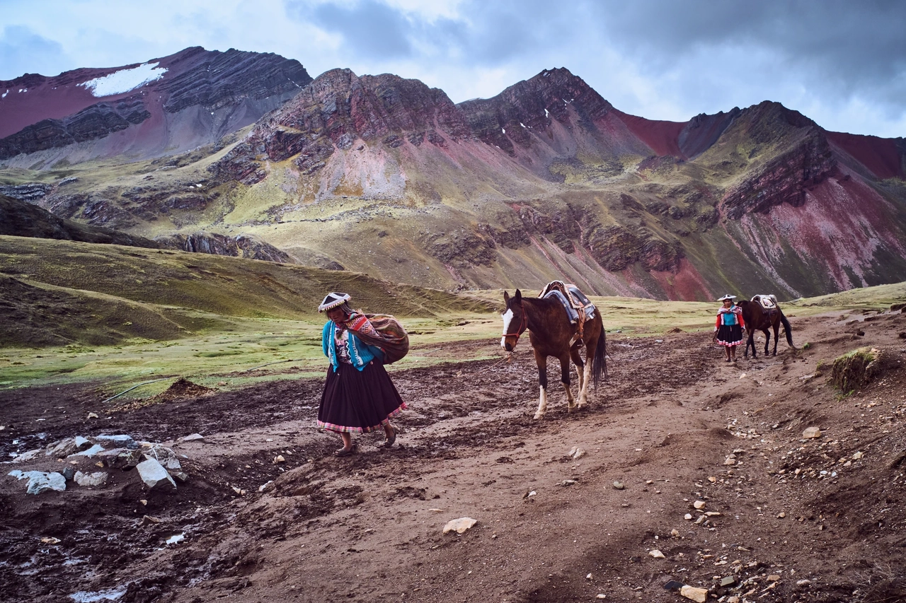 Muyundi Travel 2023, tourism company in Perú. Discover the magic of Peru. Immerse yourself in the Amazon jungle, contemplate the majestic Andes and let yourself be carried away by the history of the ancient Incas. Muyundi Travel invites you to explore every corner, so that your trip is unforgettable.