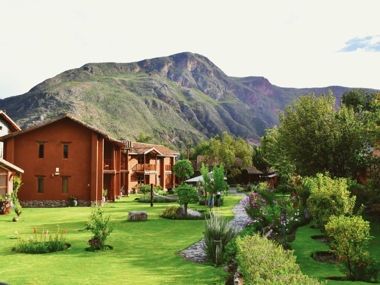 Lizzy Wasi Urubamba - With a view to Chicón Nevado and a few minutes from Urubamba Square, Lizzy Wasi has everything you need for your trip to the Sacred Valley, either to enjoy as a family, as a couple, or with friends.