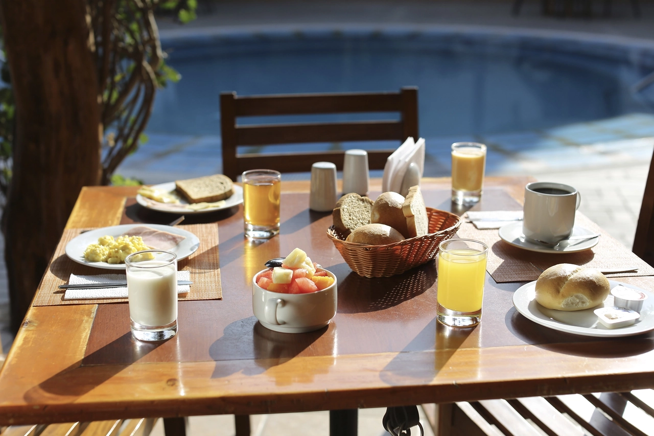 Andina Standard House - It is located a few minutes from Nasca`s Plaza de Armas and just 20 minutes to know one of the best places in this destination: the Nasca lines.