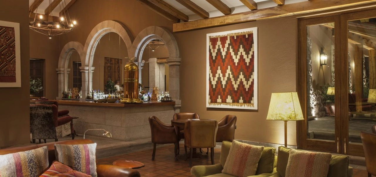 Inkaterra Urubamba - Inkaterra Hacienda Urubamba is a 5 -star Hacienda contemporary hotel in the Sacred Valley of the Incas, between Cusco and Machu Picchu. Immersed in the field, the hotel has approximately 40 hectares and is surrounded by imposing green mountains.