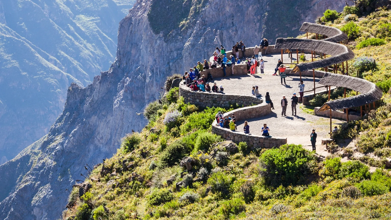 Muyundi Travel 2023, tourism company in Perú. Discover the magic of Peru. Immerse yourself in the Amazon jungle, contemplate the majestic Andes and let yourself be carried away by the history of the ancient Incas. Muyundi Travel invites you to explore every corner, so that your trip is unforgettable.