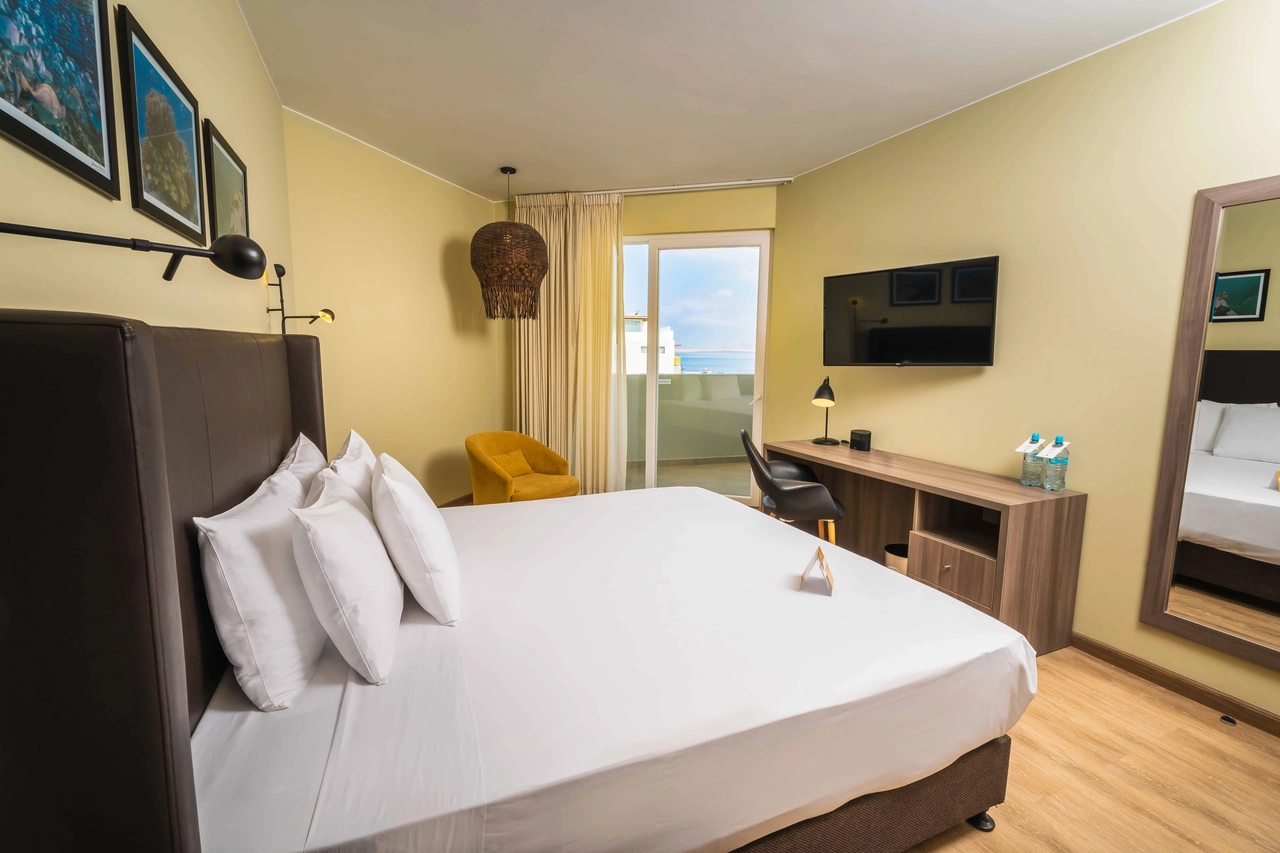 Andina Casa Select - Perfectly located near the Bahia de Paracas, it is the ideal place for couples and families that seek to escape the routine and immerse themselves in a quiet environment with all the necessary services.