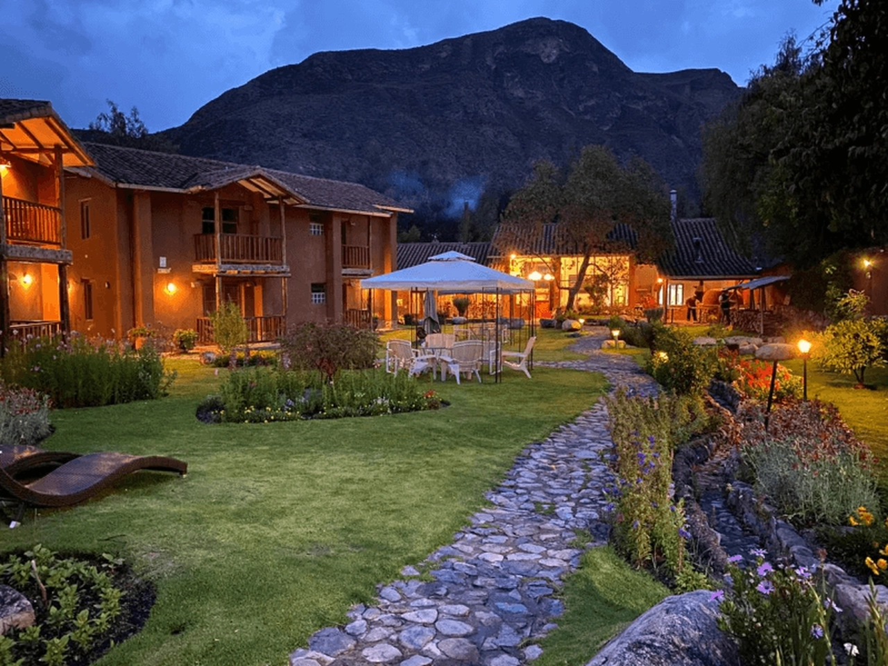 Lizzy Wasi Urubamba - With a view to Chicón Nevado and a few minutes from Urubamba Square, Lizzy Wasi has everything you need for your trip to the Sacred Valley, either to enjoy as a family, as a couple, or with friends.